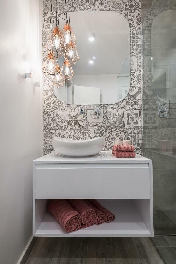 "Sunbow Earth"- Boutique New Apt In Dowtown เอเธนส์ ภายนอก รูปภาพ