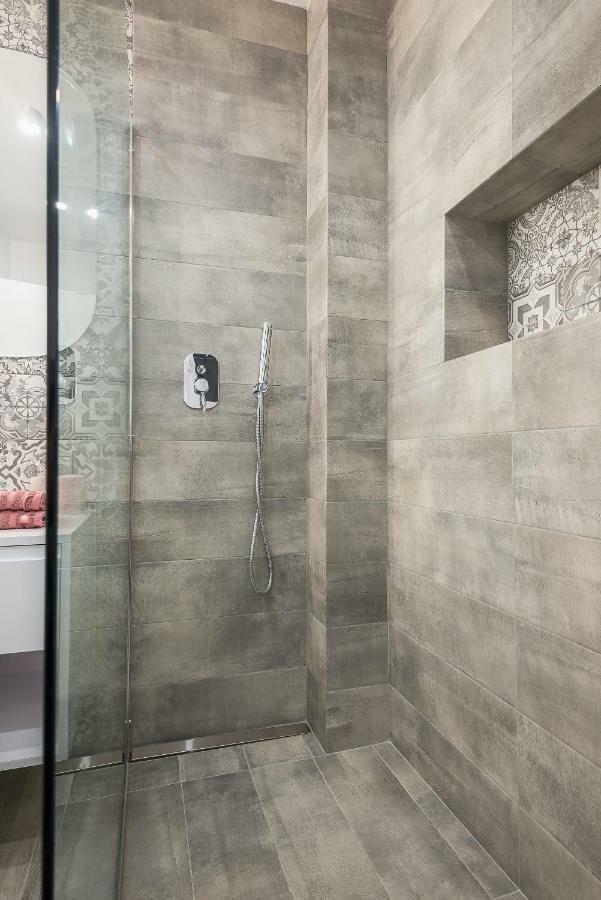 "Sunbow Earth"- Boutique New Apt In Dowtown เอเธนส์ ภายนอก รูปภาพ