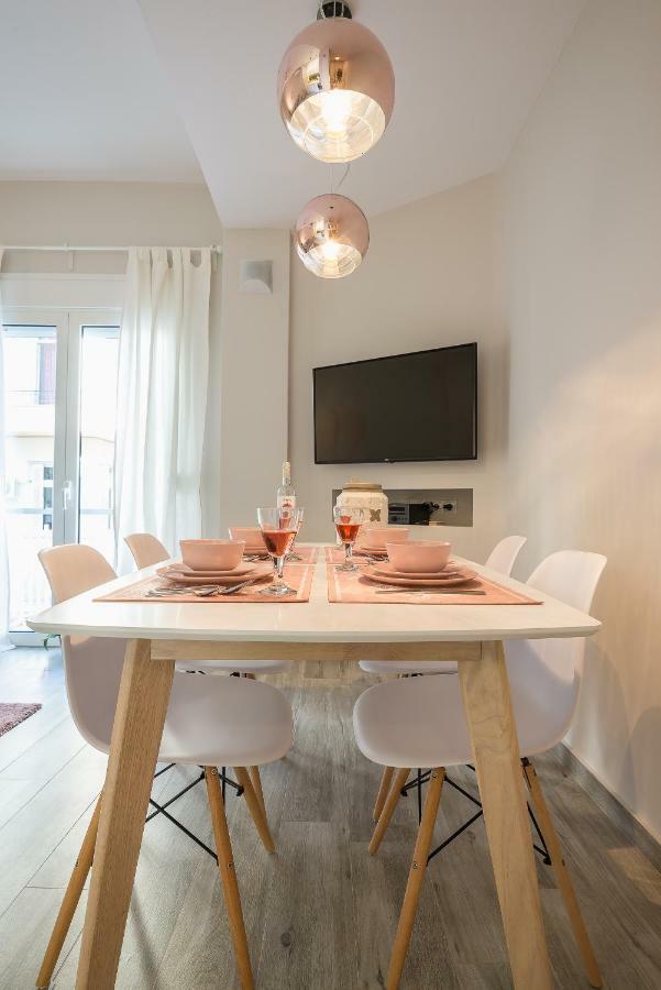 "Sunbow Earth"- Boutique New Apt In Dowtown เอเธนส์ ภายนอก รูปภาพ